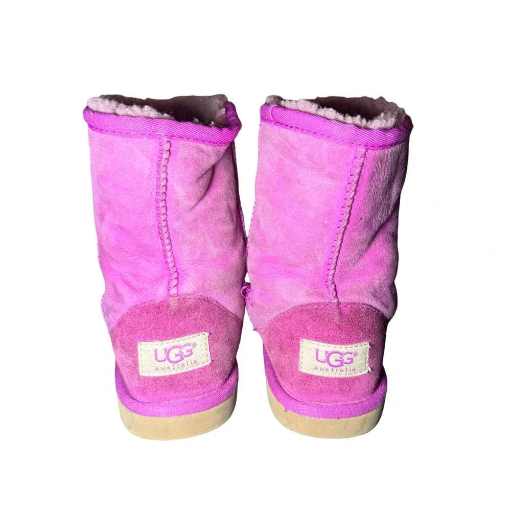 UGG 5251 Classic Short Purple Size 2 Little Girls